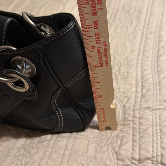 Tommy Hilfiger Black Bag - Picture 7 of 12